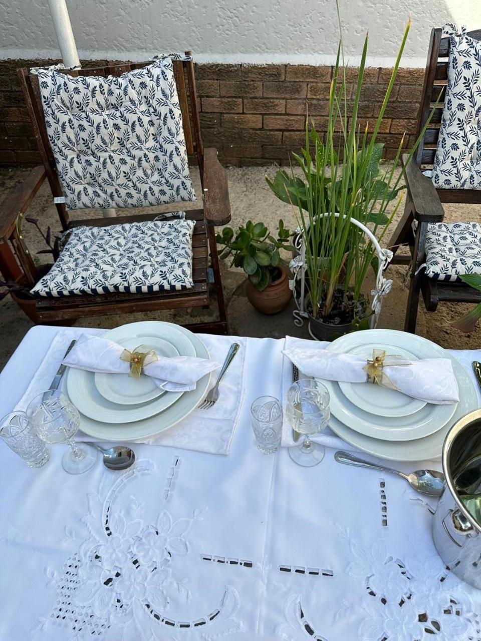 Bagley Terrace 136 Cottage ヨハネスブルグ エクステリア 写真